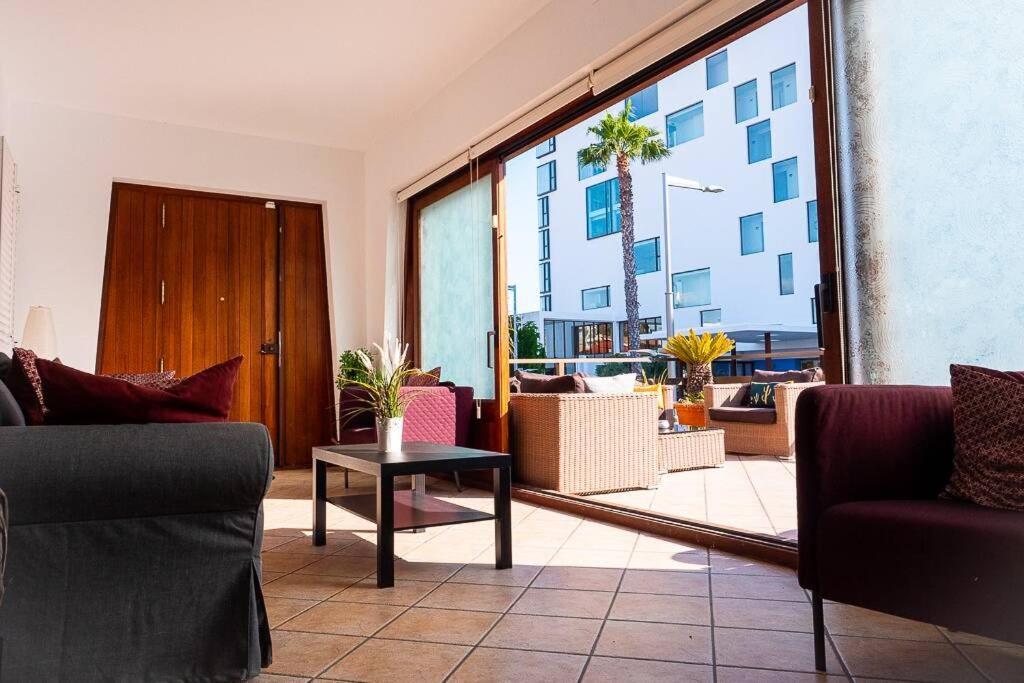 Marbella: 6 W/ Pool & 70m To The Palma